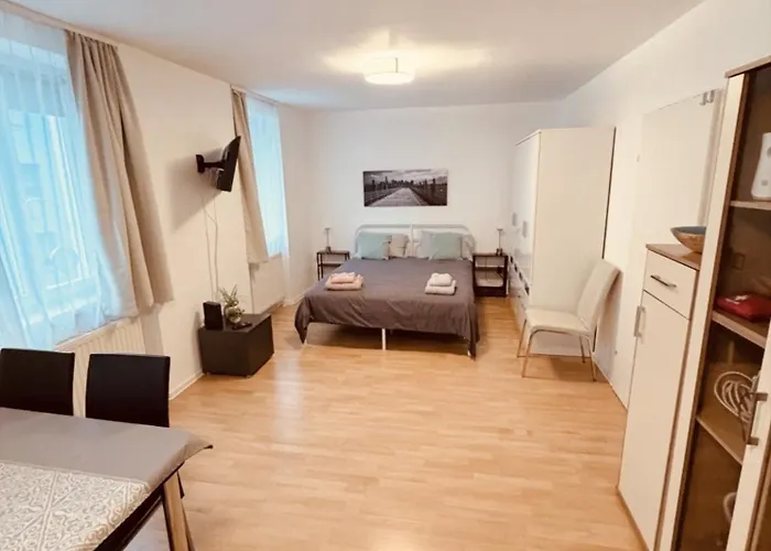 Urban Nest - Fast Wi-fi - Sleeps 4 - Free Coffee&tea *